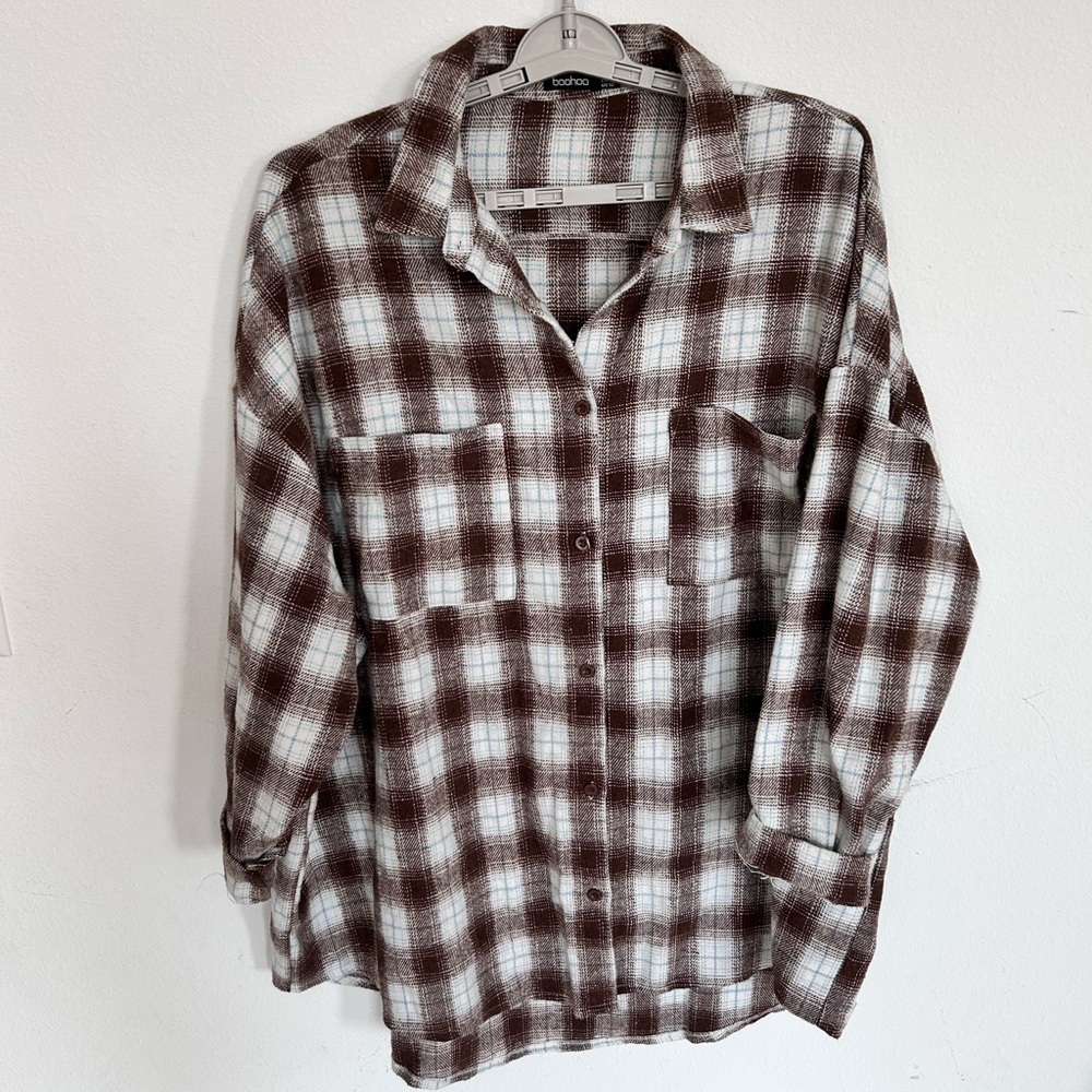 Boohoo Women’s Flannel Shacket

Size 12